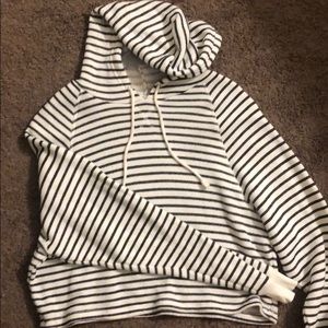 H&M Cropped stripped sweater